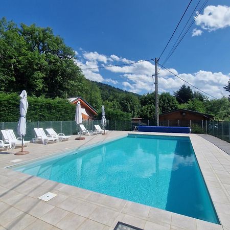 Chalet Bord De Lac Avec Piscine N2E Laffrey Buitenkant foto