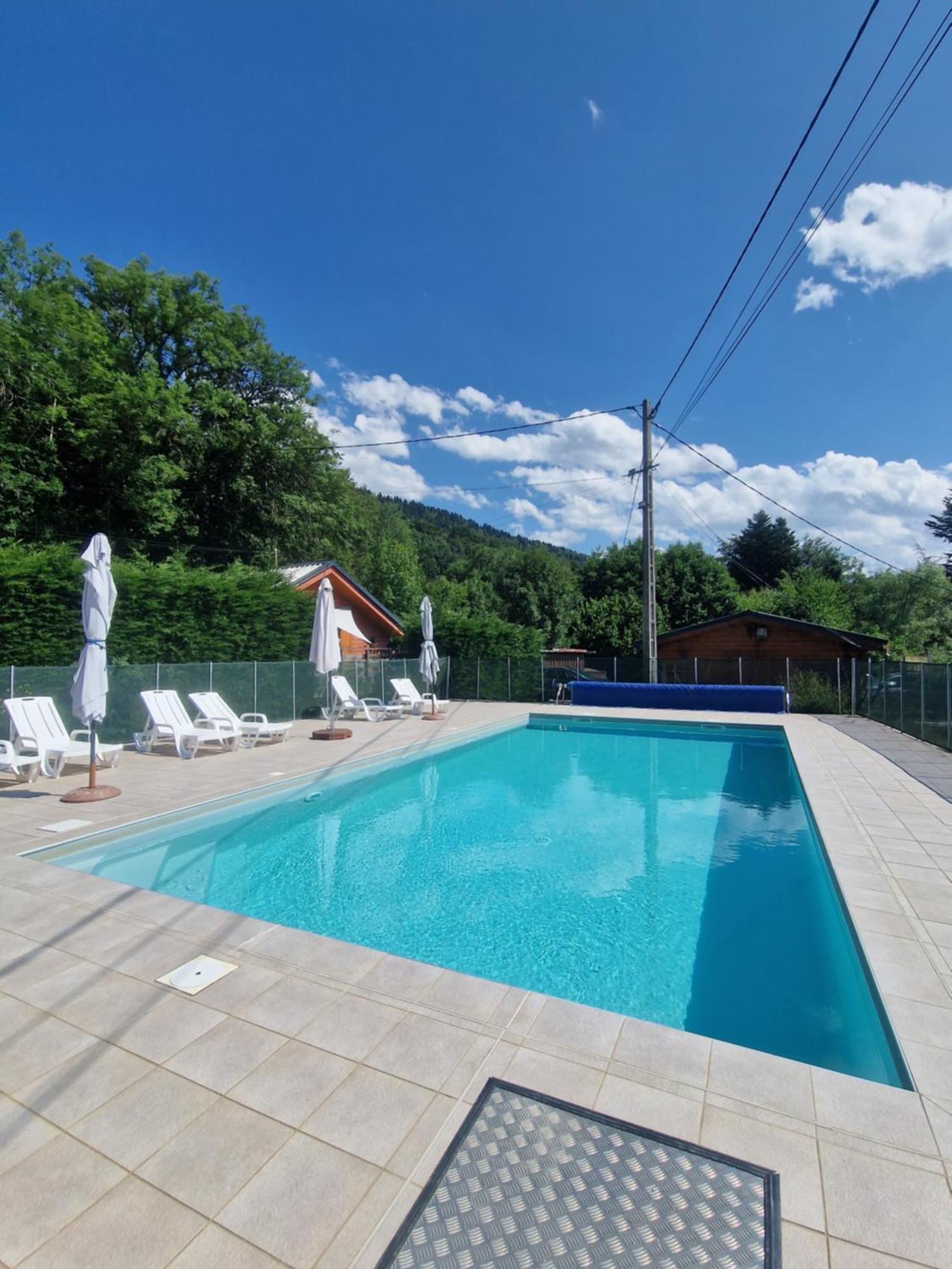 Chalet Bord De Lac Avec Piscine N2E Laffrey Buitenkant foto